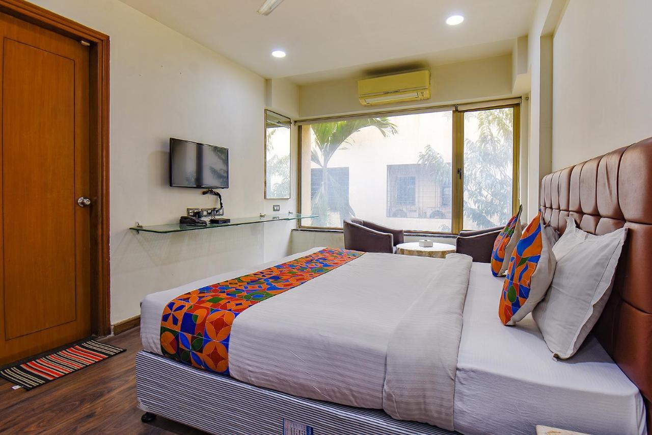 Fabhotel Sr Wakad - Nr Mall Of Millenium Pimpri-Chinchwad Exterior photo